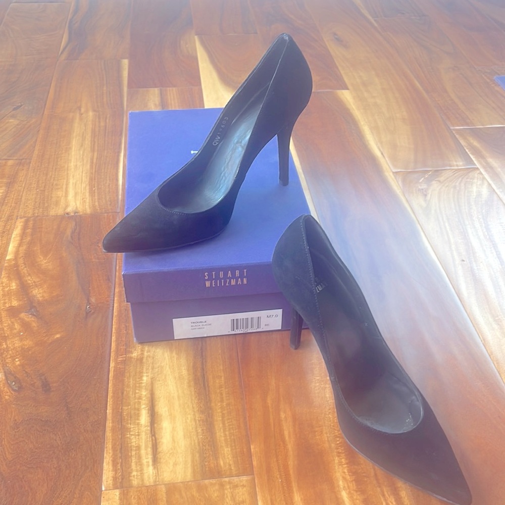 Stuart Weitzman Size 7 Black Suede “Trouble” Heels
